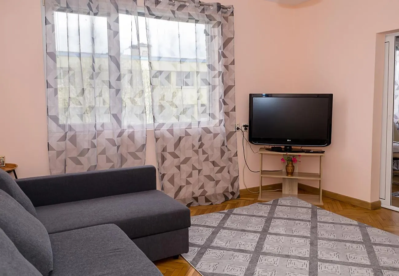 Two Bedroom Retreat I Near Municipality Varna By Flat Mаnager Bulgaria