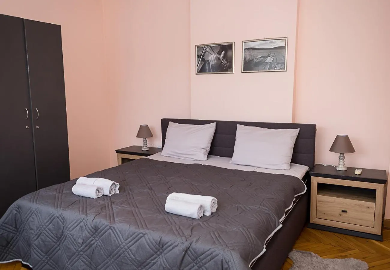 Two Bedroom Retreat I Near Municipality Varna By Flat Mаnager Apartment